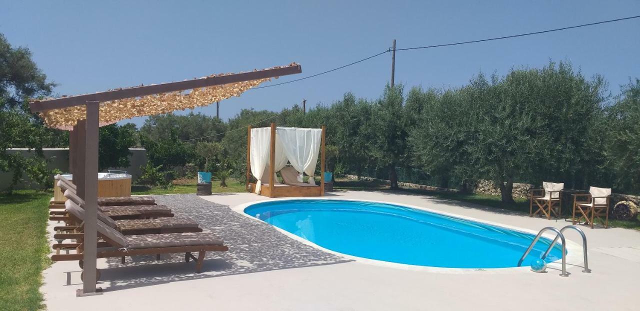 Stavlos Tsoukaládhes 外观 照片